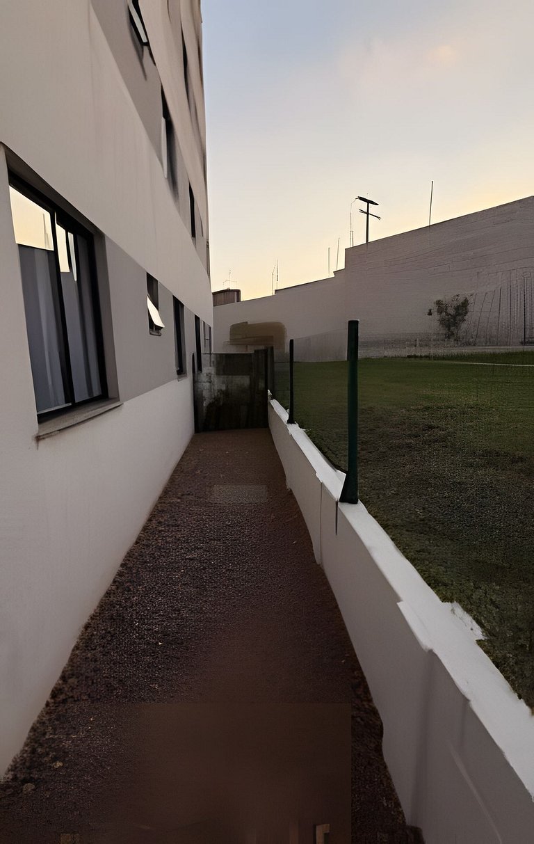 Apto Lindo com Jardim Privativo - Oficinas
