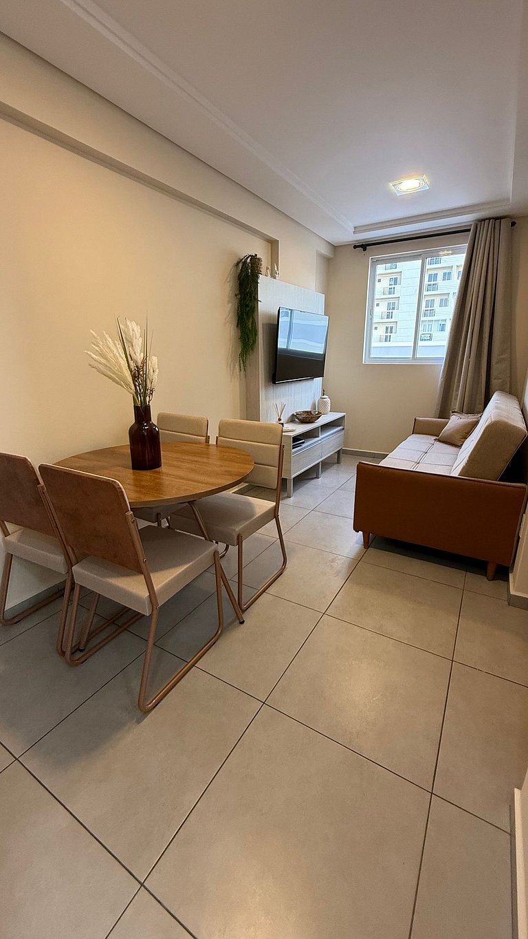 Apto Central 400m UEPG - Com Garagem