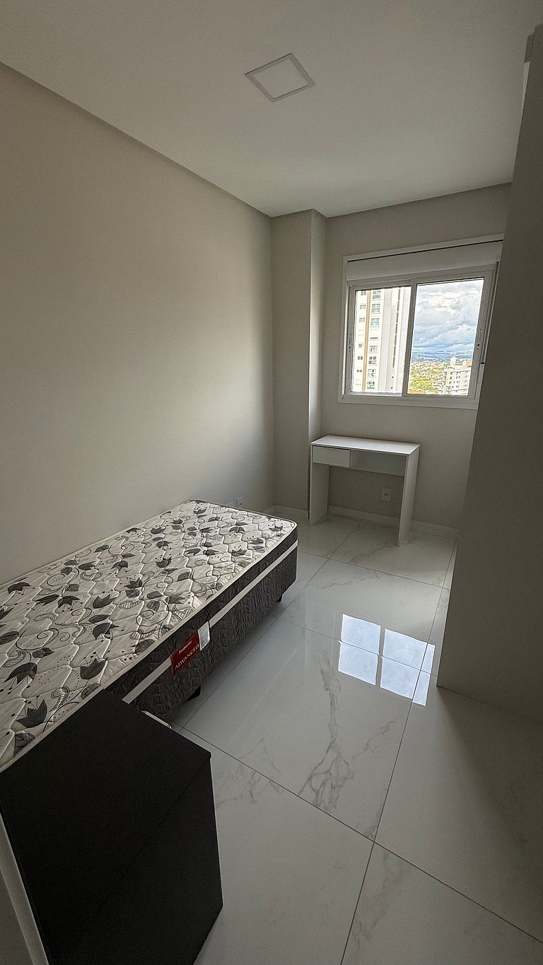 Apto Central C/ Suite Ar Cond 2 Vagas Garagem