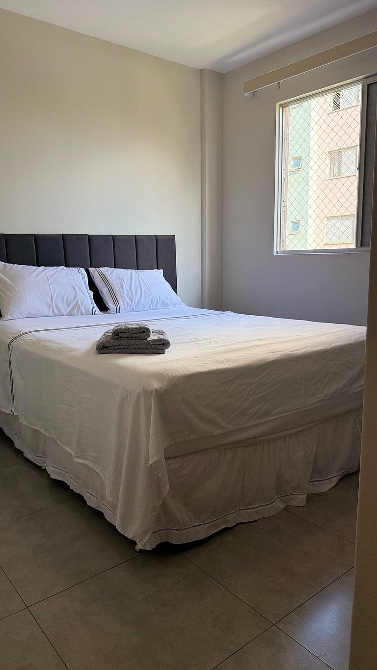 Vila Estrela - 2 Quartos com Suíte e Escritório