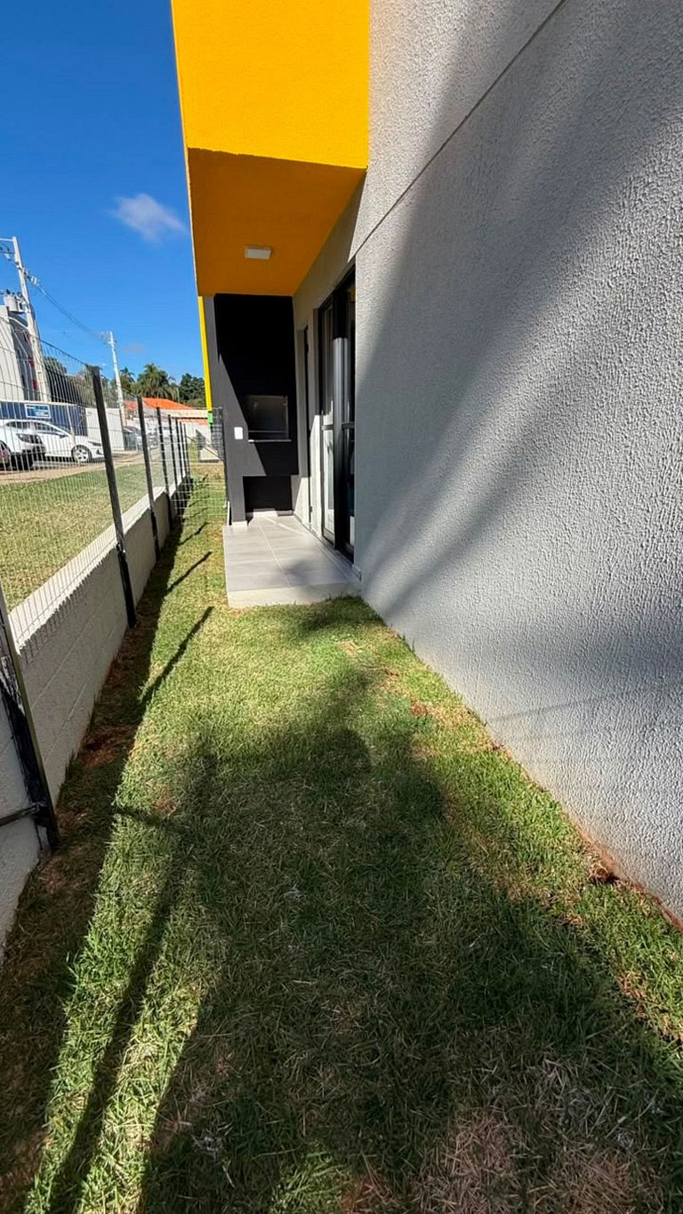 Ap com Área Externa Garagem em Uvaranas